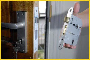 Metro Locksmith Services Naples, FL 239-800-9032 - 13-lock-replace