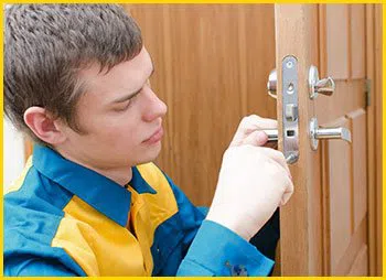 Metro Locksmith Services Naples, FL 239-800-9032 - 16-emergency-unlock